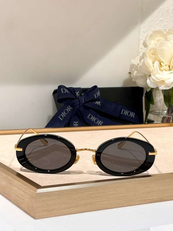Picture of Dior Sunglasses _SKUfw53678425fw